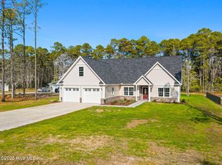192 Boundary Loop Road NW, Calabash, NC 28467