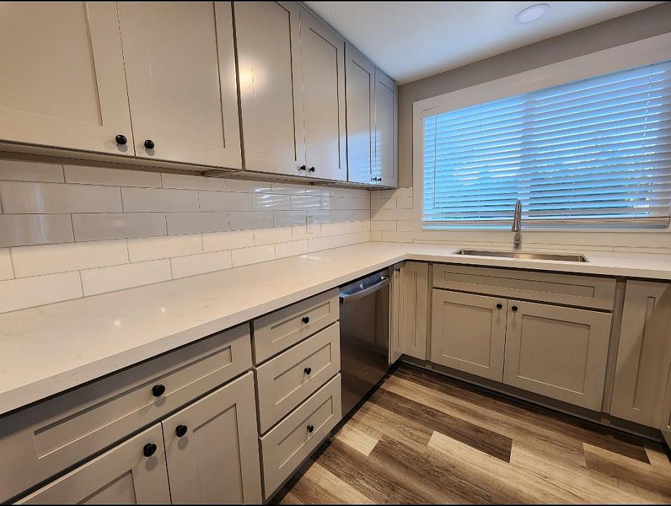 1st image of 9827 158th St E APT 4
