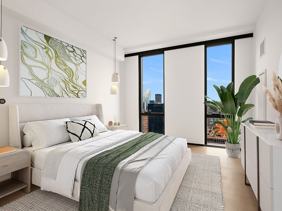 1st image of 626 1st Ave APT W22b