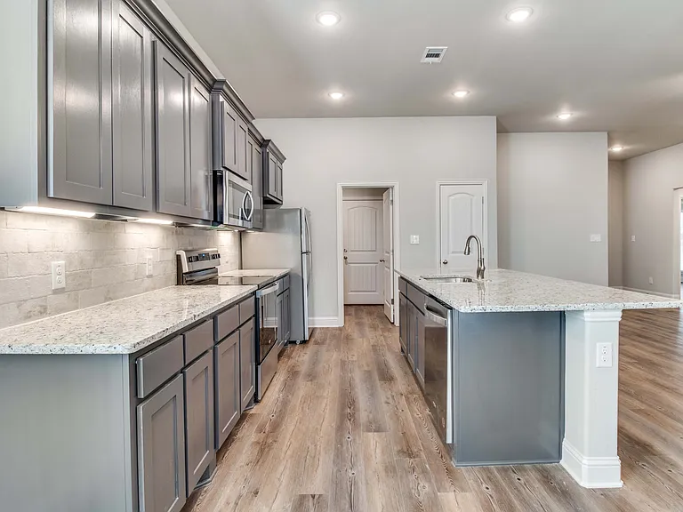 2905 Orchid Dr — Photo 2