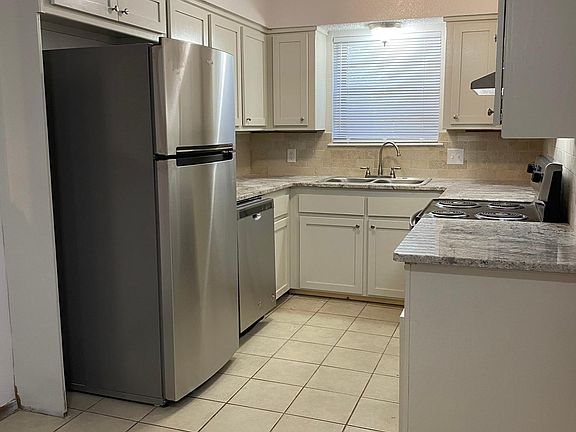 Updated Kitchen - Granite Countertops