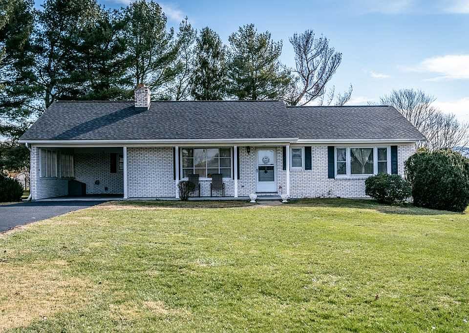 1st image of 2119 Pineville Rd