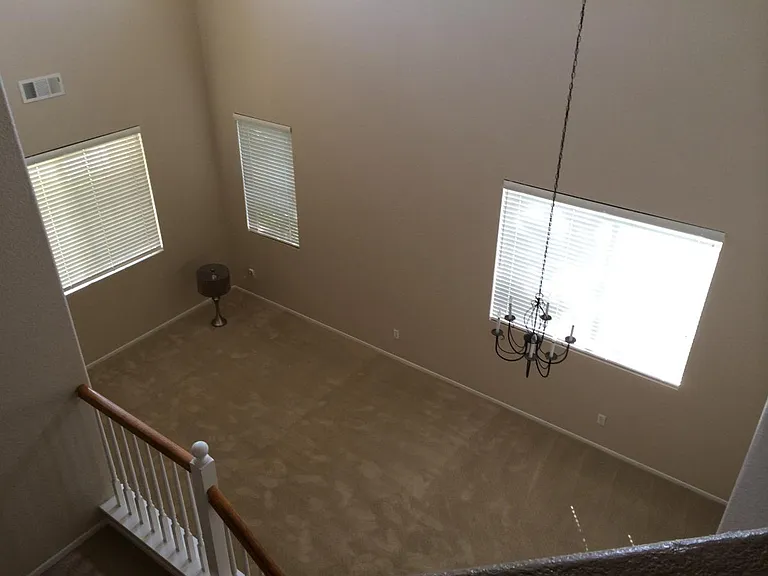 1402 Abernathy Dr — Photo 6