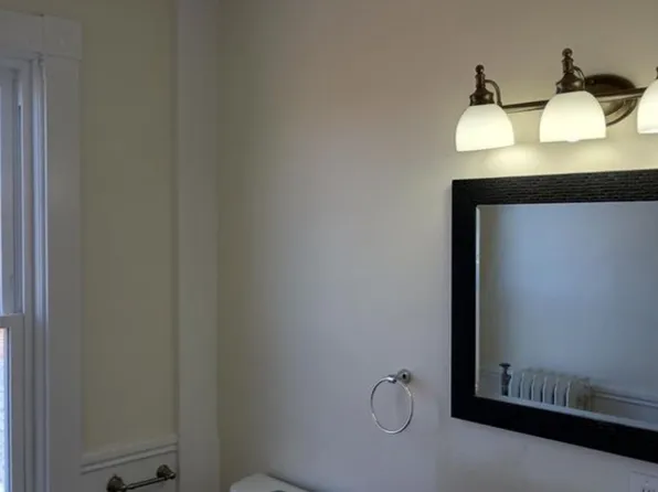 41 Morgan St #E, New Bedford, MA 02740