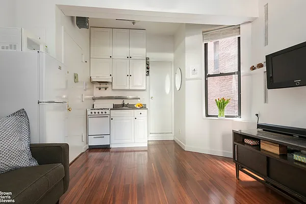 Rented by Brown Harris Stevens | media 14