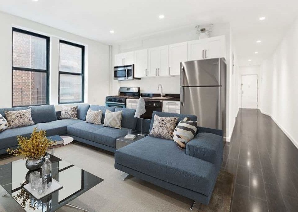 1st image of 226 E 7th St APT 2B