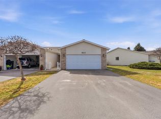 802 Crystal Ln, Marysville, MI 48040