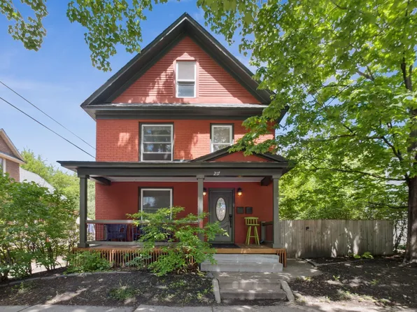 217 22nd Ave NE, Minneapolis, MN 55418