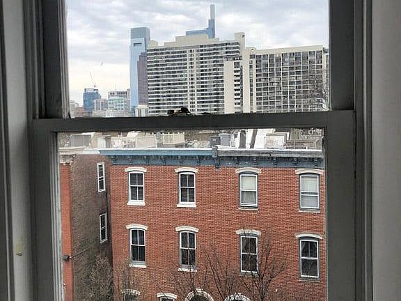 3rd image of 2043 Green St APT 3F