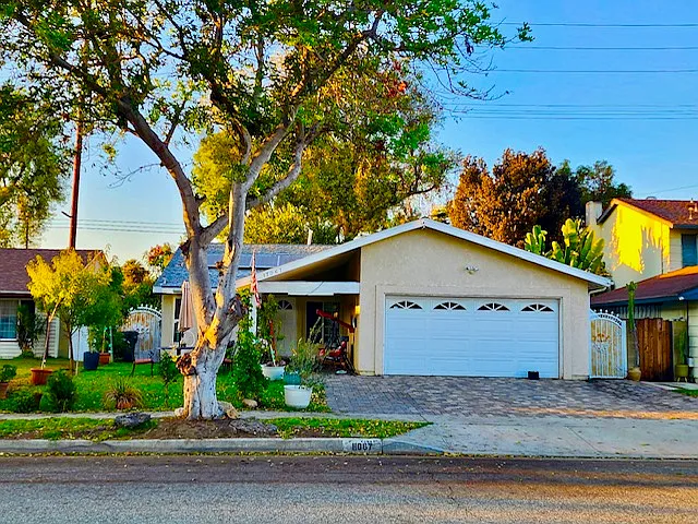 3 bed, 1600 sqft, $4,300 — Photo 2
