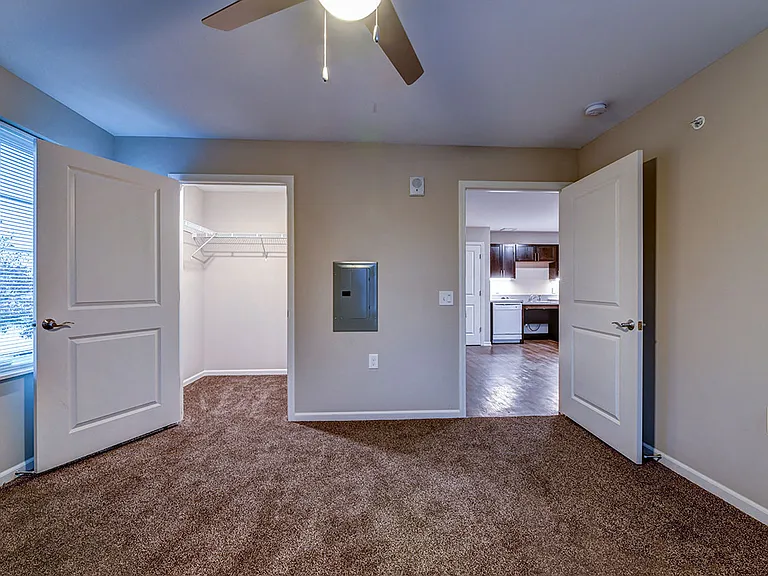 Floor plan 2 bedroom