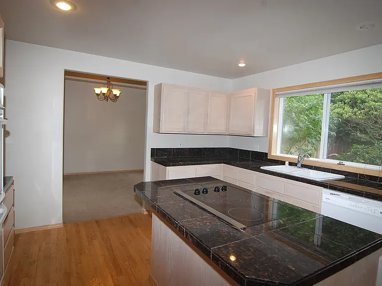 13511 48th Dr SE — Photo 8