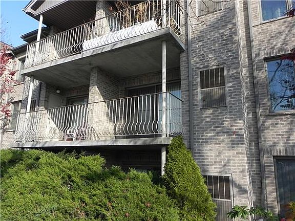 2nd image of 200 Davis Ave APT 6C