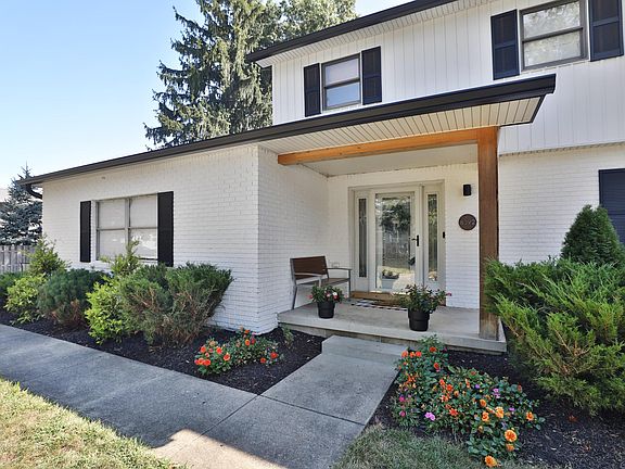 2nd image of 8392 Evangeline Dr