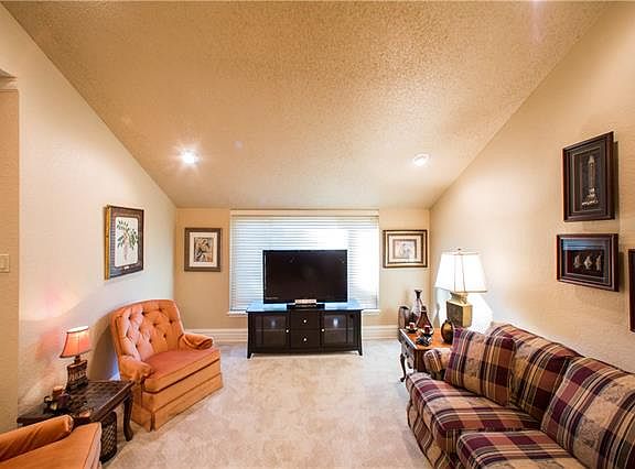 5th image of 9203 Collinfield Dr