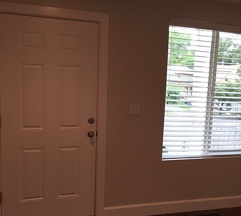 4th image of 1175 E Milton Ave #B