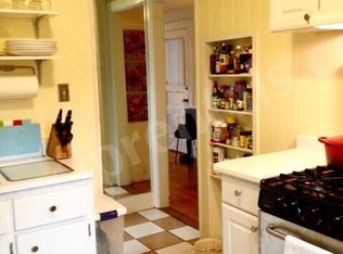 9 Saint John St #2, Boston, MA 02130