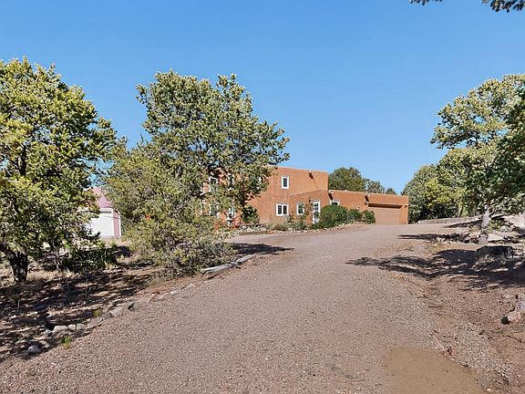 3rd image of 2 Toltec Rd