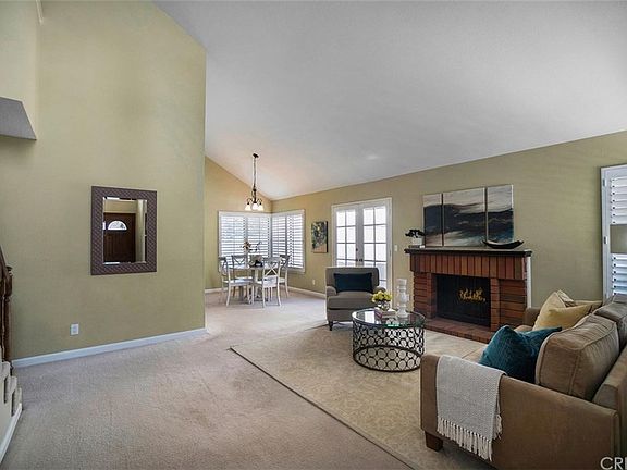3rd image of 23633 Maricio Dr