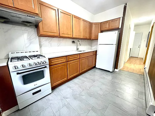 Rented by Evergreen Realty & Investments | media 5