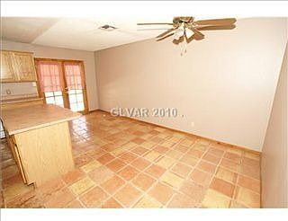5th image of 420 Shamrock Dr