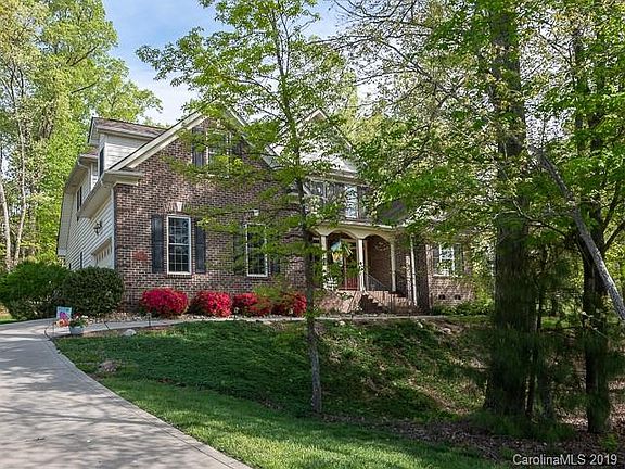 2nd image of 5747 Tipperary Dr