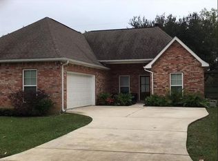 17236 Paddock Cir, Hammond, LA 70403