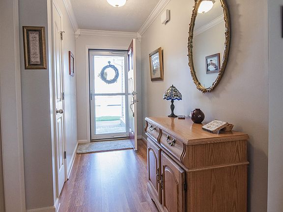 2nd image of 1623 Saint Andrews Dr