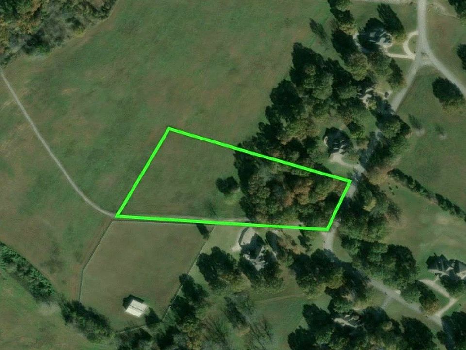 1st image of 4019 Savannah Dr
