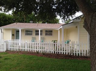 123 Dolphin Ave, Galveston, TX 77550