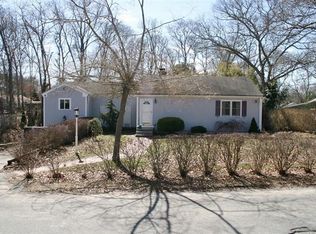 31 Cranberry Ln, Barnstable, MA 02630