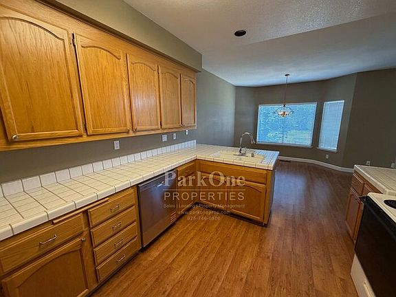 4th image of 1473 Indianhead Cir