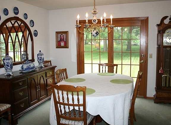 5th image of 119 Dar Lind Ln