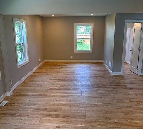 5th image of 4111 Allison Ave