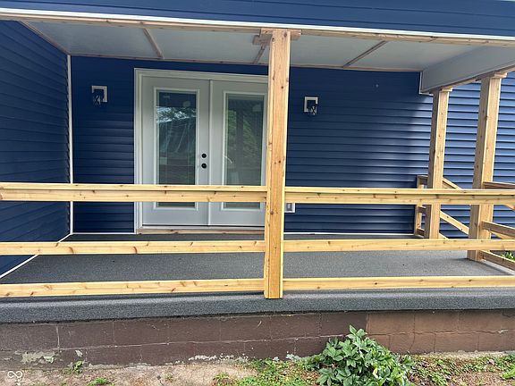 2nd image of 218 Maple St