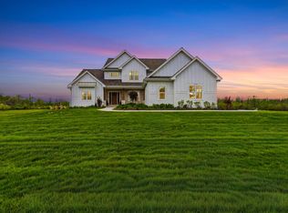 14141 N Lake Shore DRIVE, Mequon, WI 53097