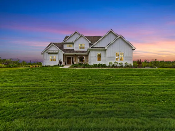 14141 N Lake Shore DRIVE, Mequon, WI 53097