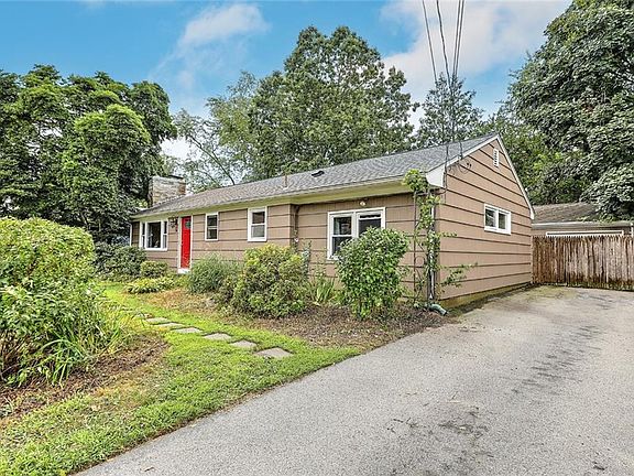 3rd image of 96 Redland Ave