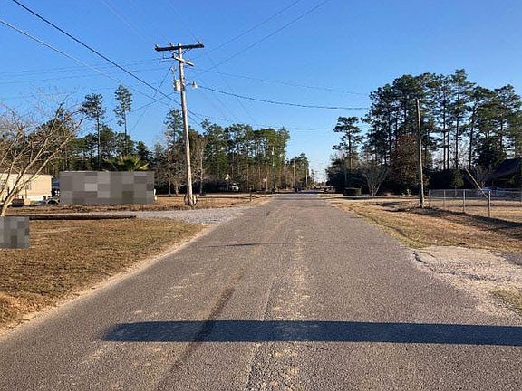 5th image of 19625 Riverline Dr E