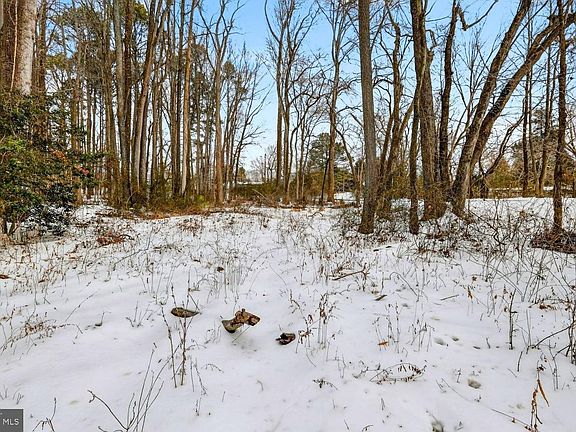 5th image of Hollywood Rd