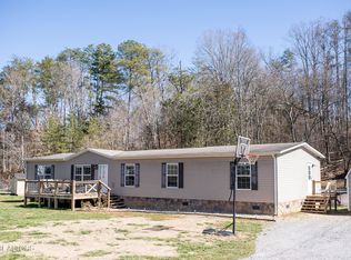 135 Baker Farm Rd, Tellico Plains, TN 37385