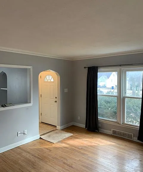 6019 University Ave — Photo 2