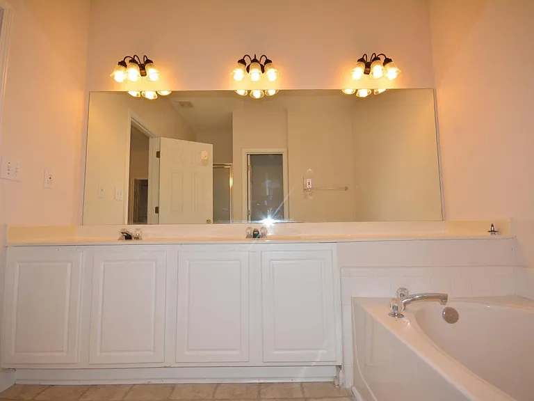 13300 Morris Rd #137 — Photo 41