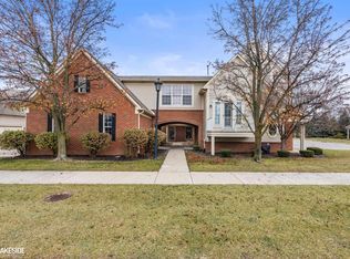 43282 Pendleton Cir, Sterling Heights, MI 48313