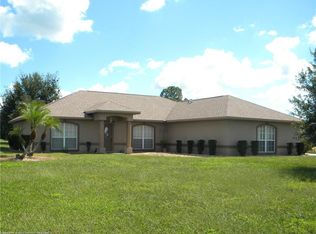 100 Melanie Dr, Lake Placid, FL 33852