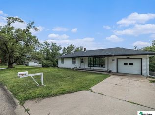 7303 Graceland Dr, Omaha, NE 68134