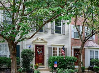 12446 Selkirk Cir, Bristow, VA 20136