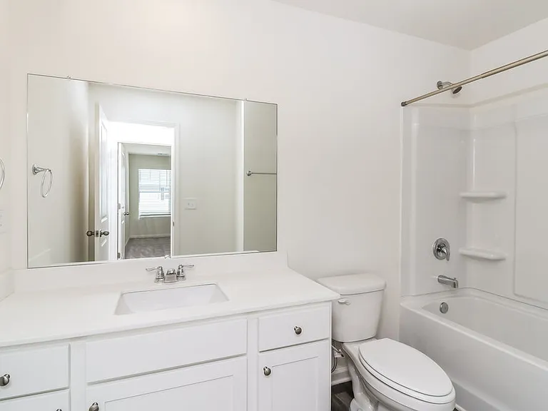 7738 Sudbury Cir — Photo 16