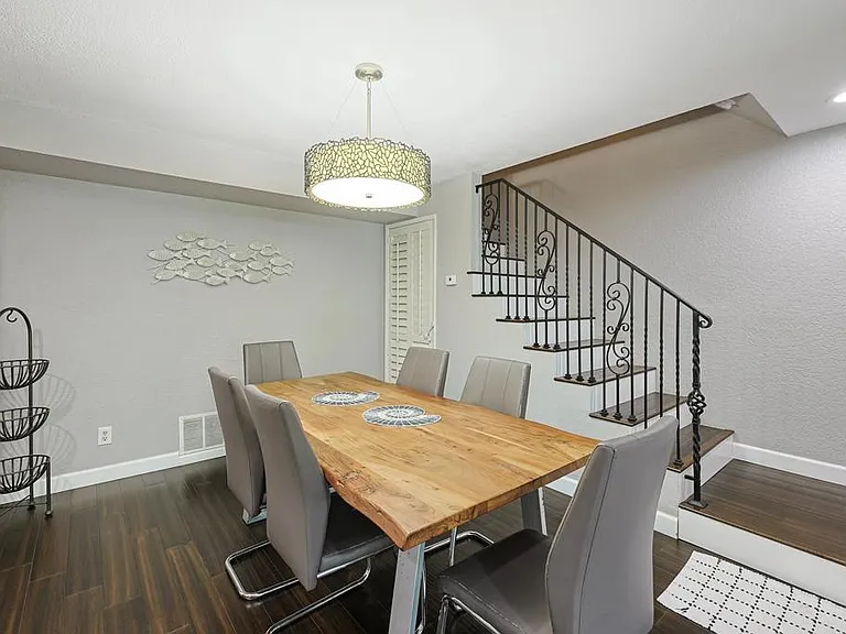 68 Montego Ct — Photo 9