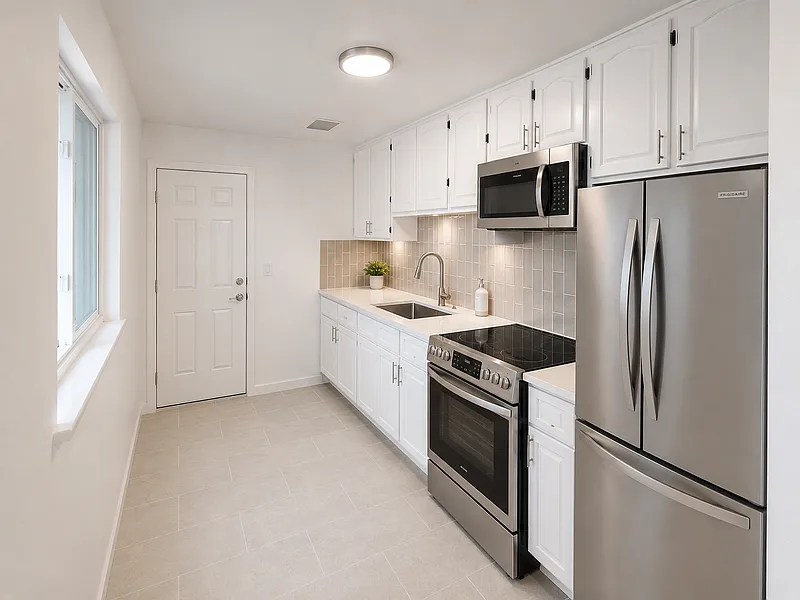 2 bed, 1.0 bath, 770 sqft, $1,425 — Photo 4